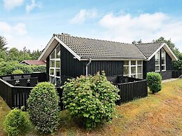 6 Person Holiday Home in Hals