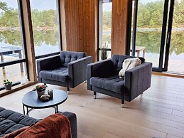 6 Person Holiday Home in Lindas