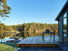 6 Person Holiday Home in Lindas