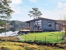 6 Person Holiday Home in Lindas