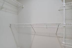 Great 2BR Condo in Pentagon city