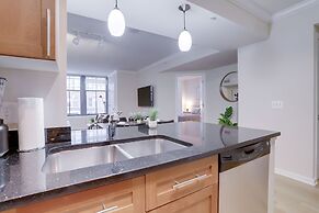 Great 2BR Condo in Pentagon city
