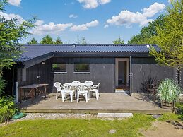 6 Person Holiday Home in Glesborg