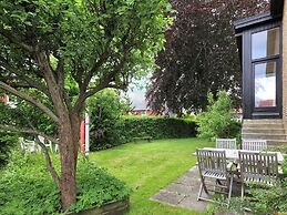 6 Person Holiday Home in Strandby