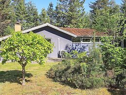 6 Person Holiday Home in Hojslev
