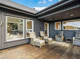 8 Person Holiday Home in Lyngdal-by Traum