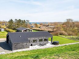 6 Person Holiday Home in Lemvig