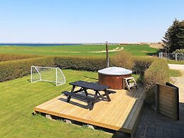 6 Person Holiday Home in Vinderup