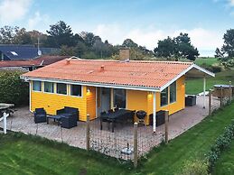 8 Person Holiday Home in Hesselager