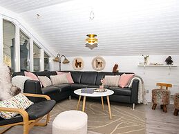 6 Person Holiday Home in Glesborg