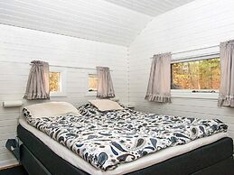 6 Person Holiday Home in Glesborg