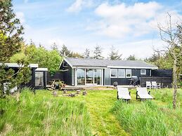 6 Person Holiday Home in Thyholm