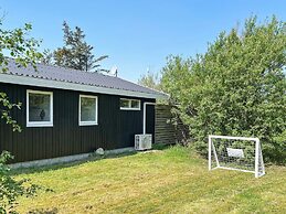 6 Person Holiday Home in Thyholm