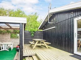 6 Person Holiday Home in Thyholm