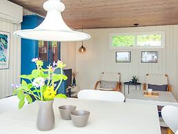 6 Person Holiday Home in Thyholm
