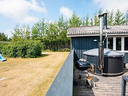 7 Person Holiday Home in Ulfborg