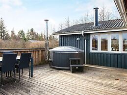 7 Person Holiday Home in Ulfborg