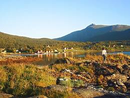 6 Person Holiday Home in Finnsnes-by Traum