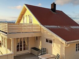 6 Person Holiday Home in Finnsnes-by Traum