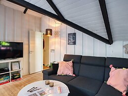 6 Person Holiday Home in Vaeggerlose
