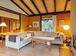 6 Person Holiday Home in Hundested