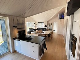 8 Person Holiday Home in Vaeggerlose