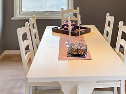 8 Person Holiday Home in Halsanaustan-by Traum