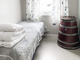 8 Person Holiday Home in Halsanaustan-by Traum