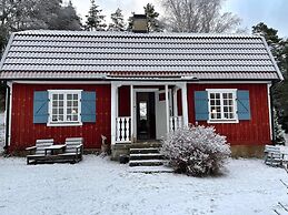 6 Person Holiday Home in Jarna-by Traum