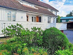 10 Person Holiday Home in Vallersund