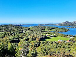 10 Person Holiday Home in Vallersund