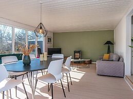 6 Person Holiday Home in Logstor