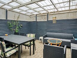 6 Person Holiday Home in Gorlev