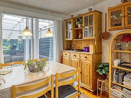 6 Person Holiday Home in Gorlev