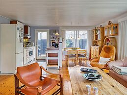 6 Person Holiday Home in Gorlev