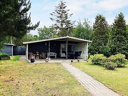 6 Person Holiday Home in Gorlev