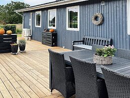 6 Person Holiday Home in Hejls