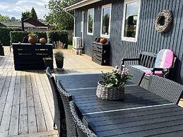 6 Person Holiday Home in Hejls