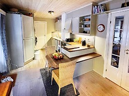 8 Person Holiday Home in Maloy-by Traum