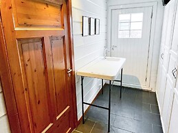 8 Person Holiday Home in Maloy-by Traum