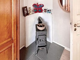 8 Person Holiday Home in Maloy-by Traum