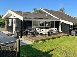 8 Person Holiday Home in Vaeggerlose