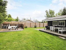 8 Person Holiday Home in Vaeggerlose