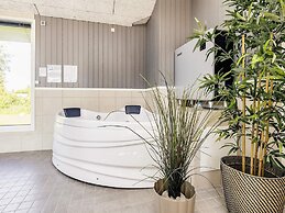 8 Person Holiday Home in Vaeggerlose