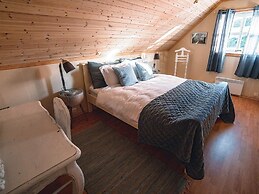 8 Person Holiday Home in Midsund