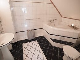 8 Person Holiday Home in Midsund