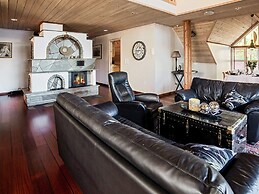 8 Person Holiday Home in Midsund