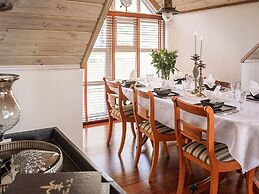 8 Person Holiday Home in Midsund