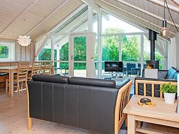 6 Person Holiday Home in Toftlund