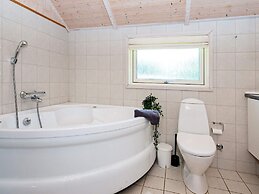 6 Person Holiday Home in Toftlund
